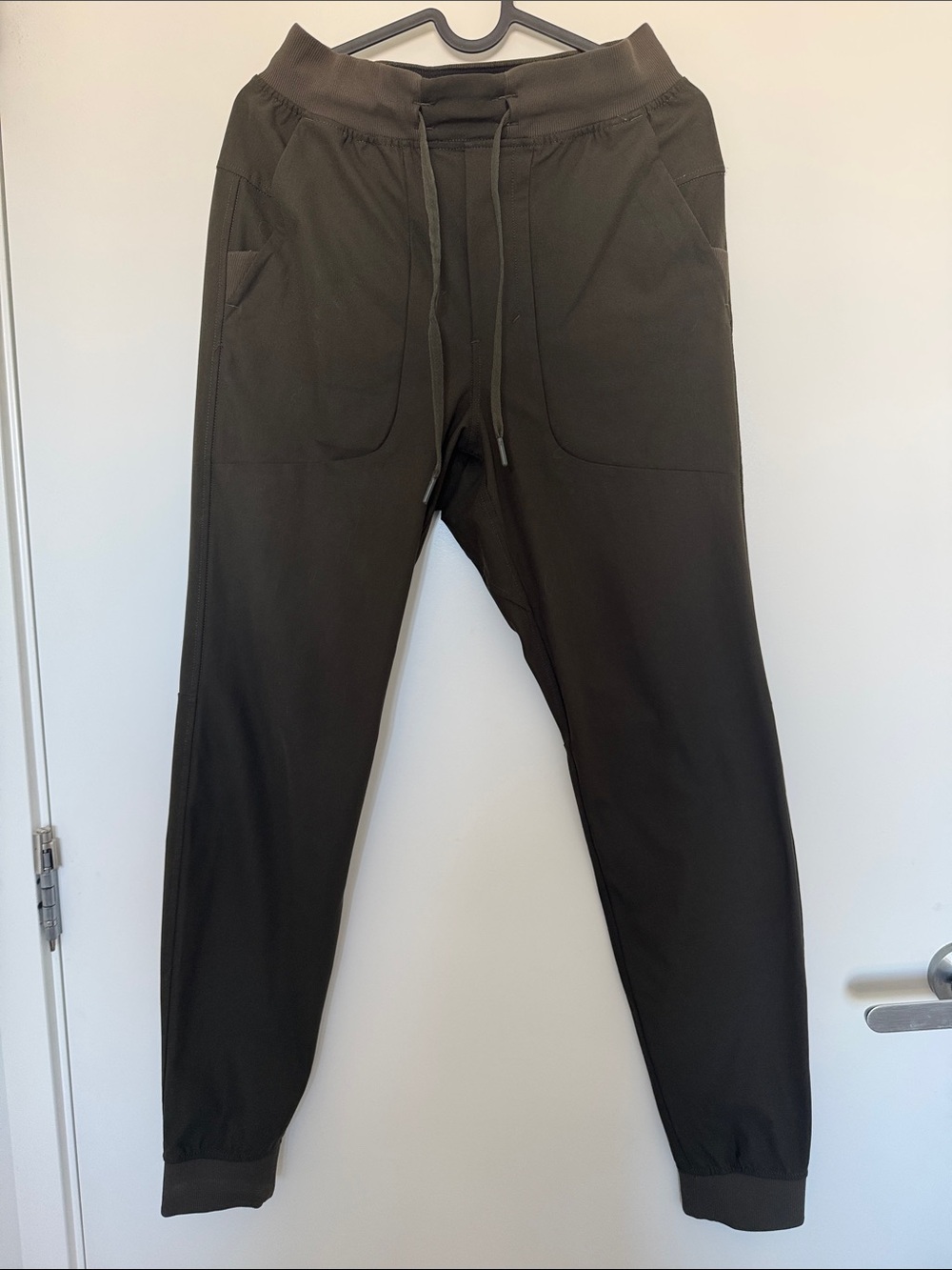 lululemon athletica Men's Dark Olive ABC Jogger Pants